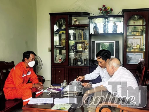 Làm rõ nguyên nhân hóa đơn tiền điện tháng 8 tăng