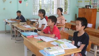 Tình nguyện mang chữ ra đảo xa