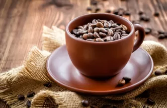 Tránh dùng cà phê khi đang uống thuốc chữa bệnh