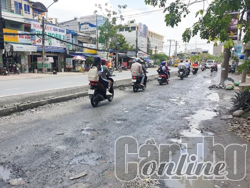 Nâng cấp, mở rộng đường chậm tiến độ, tiềm ẩn nguy cơ mất an toàn giao thông