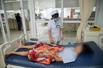 Điều tra vụ một học sinh lớp 9 bị đánh vỡ lá lách