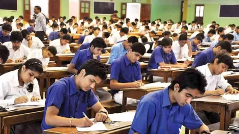 Vì sao số lượng học sinh Ấn Độ tự tử tăng?