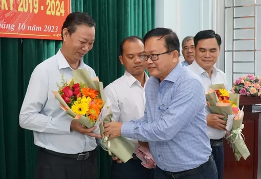 Ông Nguyễn Văn Chung được bầu làm Chủ tịch Ủy ban MTTQVN quận Ô Môn