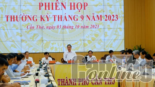 Nêu cao tinh thần trách nhiệm, nỗ lực phấn đấu thực hiện thắng lợi nhiệm vụ phát triển kinh tế - xã hội