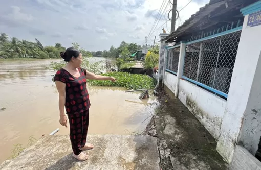 Cử tri đề nghị khắc phục các điểm sạt lở