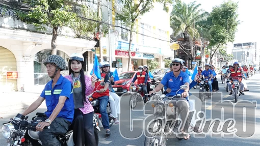 Lễ hội trang phục bà ba, áo dài bắt đầu với nhiều hoạt động ý nghĩa