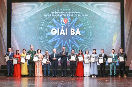 Lễ trao Giải thưởng toàn quốc về thông tin đối ngoại lần thứ IX