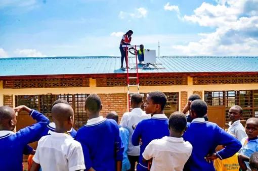 Cuộc đua vệ tinh Internet