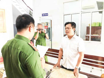 Cho vay nặng lãi