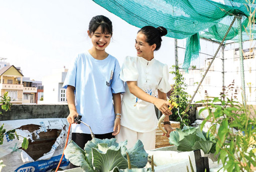 Dạy con trân quý giá trị lao động