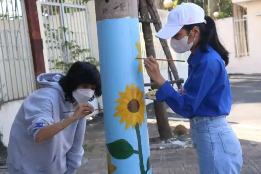 200 công trình “Cột điện nở hoa” làm đẹp đường phố