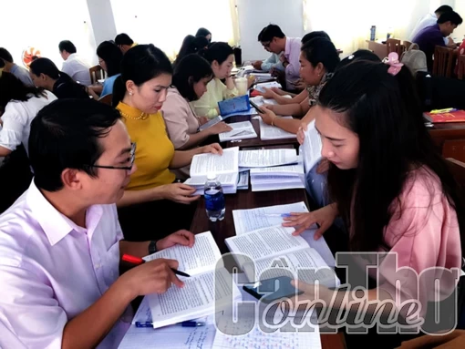 Phấn đấu 100% cán bộ lãnh đạo, quản lý các cấp được đào tạo, bồi dưỡng đáp ứng tiêu chuẩnchức danh, vị trí việc làm