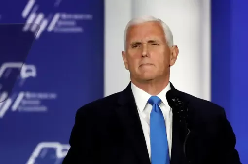 Cựu Phó Tổng thống Mike Pence rút khỏi cuộc đua 
của đảng Cộng hòa