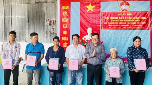 Ban Thường vụ Thành ủy Cần Thơ chỉ đạo tổ chức Ngày hội Đại đoàn kết toàn dân tộc tiết kiệm, an toàn