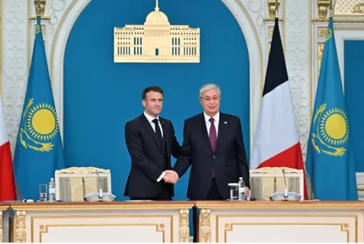 Pháp tăng cường quan hệ với Trung Á