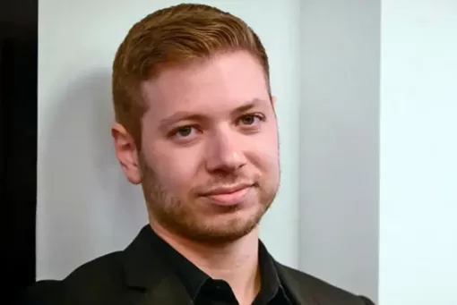 Con trai Thủ tướng Israel bị chỉ trích vì không về nước