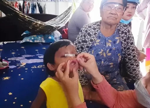 Cà Mau: Giải cứu cháu bé có dấu hiệu bị đánh đập, hành hạ