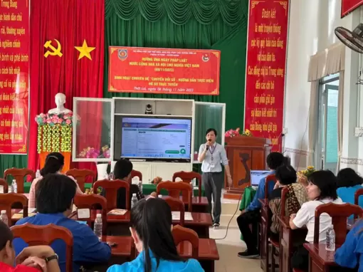Sinh hoạt chuyên đề và truyền thông về Ngày Pháp luật nước Cộng hòa XHCN Việt Nam