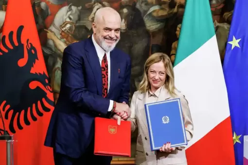 Thỏa thuận gây tranh cãi giữa Ý và Albania