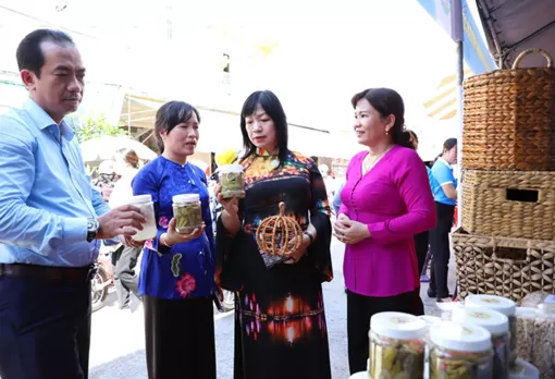 Nâng cao quyền năng kinh tế của phụ nữ