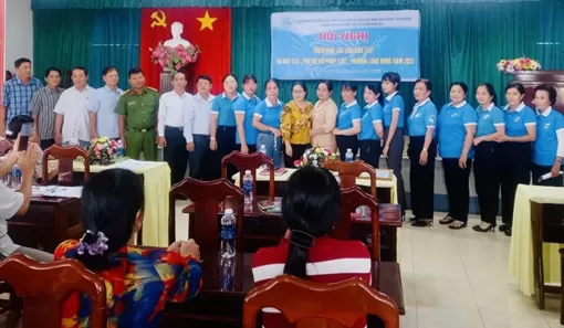 Ra mắt Câu lạc bộ Phụ nữ với pháp luật