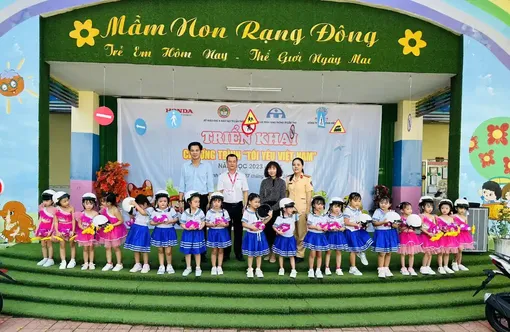 Sinh hoạt chuyên đề “An toàn giao thông cho trẻ mẫu giáo”