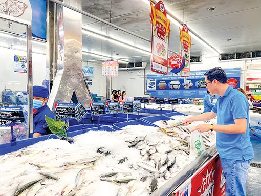 Các nhà bán lẻ chủ động nguồn cung hàng Tết