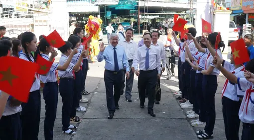 Chủ tịch Ủy ban Trung ương MTTQVN dự Ngày hội Đại đoàn kết toàn dân tộc tại TP Cần Thơ