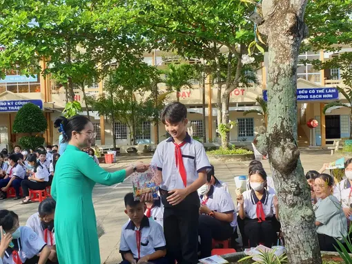 Tuyên truyền pháp luật tại Trường THCS Thới An Đông