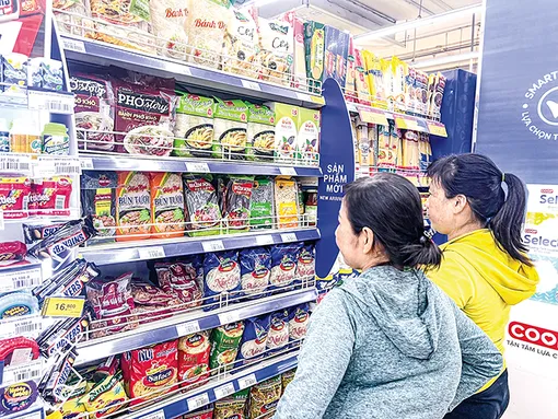 Co.opmart trợ giá cho 5.000 sản phẩm thiết yếu