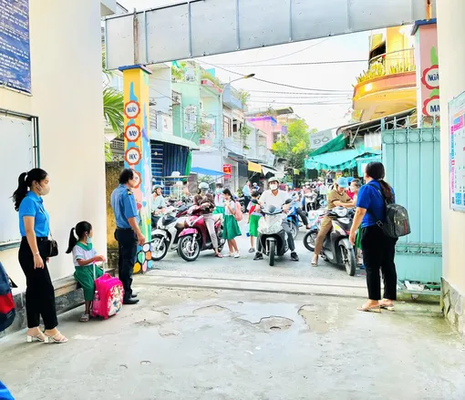Đảm bảo an toàn giao thông cho học sinh