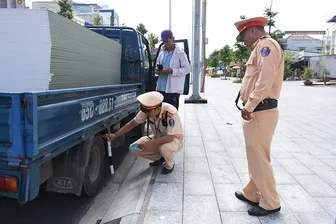Chủ động phát hiện, ngăn chặn, xử lý các hành vi vi phạm pháp luật về giao thông