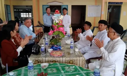 Thăm, chúc mừng kỷ niệm Đại lễ Khai đạo Cao Đài năm 2023