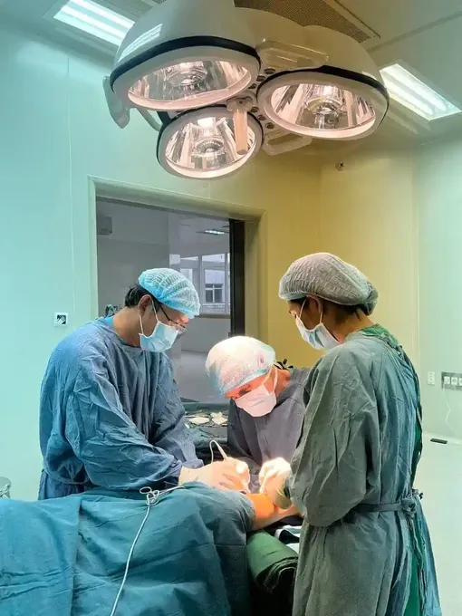 BV Nhi đồng TP Cần Thơ phẫu thuật miễn phí cho bệnh nhi dị tật tay, chân