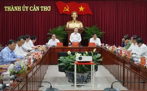 Tiếp tục thể chế hóa các nghị quyết của Trung ương về xây dựng và phát triển TP Cần Thơ trong giai đoạn mới, thúc đẩy phát triển nhanh hơn.