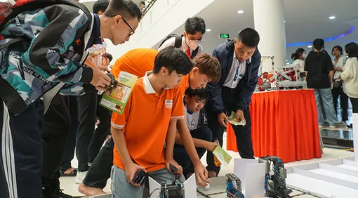 Hơn 5.000 học sinh tham gia Ngày hội Stemday