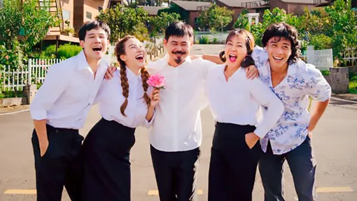 Tình bạn đẹp trong “Chúng ta phải hạnh phúc”