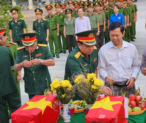 Tổ chức lễ truy điệu, an táng hài cốt 2 liệt sĩ