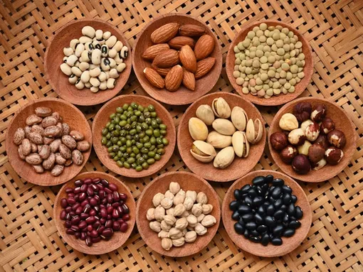 Chế độ ăn giàu thực vật, ngũ cốc nguyên cám, các loại đậu và hạt giúp giảm bệnh tim và tiểu đường