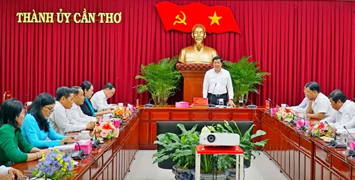 Thường trực Thành ủy gặp gỡ đoàn đại biểu dự Đại hội Đại biểu toàn quốc Hội Nông dân Việt Nam