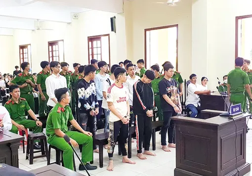 Cá nhân sở hữu, sử dụng vũ khí quân dụng là vi phạm pháp luật