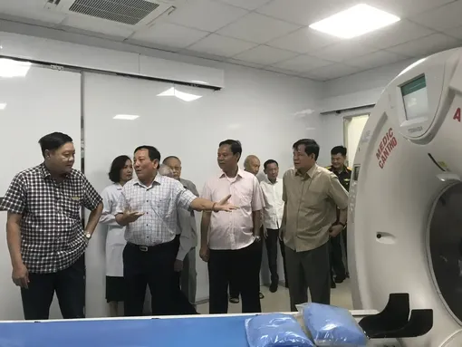 Lãnh đạo TP Cần Thơ, tỉnh Hậu Giang và Quân khu 9 qua các thời kỳ tham quan BV Đa khoa Hòa Hảo - Medic Cần Thơ