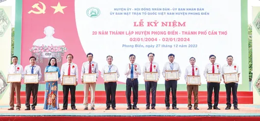 Xây dựng huyện Phong Điền thành đô thị sinh thái sáng, xanh, sạch, đẹp