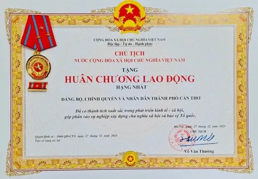 TP Cần Thơ được Chủ tịch nước tặng thưởng Huân chương Lao động hạng Nhất