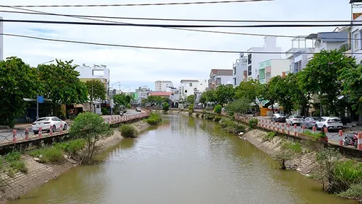 Thực hiện cuộc vận động “Người dân để rác đúng nơi quy định, vì TP Cần Thơ xanh - sạch - đẹp - an toàn”
