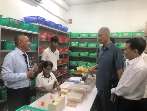 Khuyến khích cán bộ, công chức, viên chức học sau đại học theo các chương trình, học bổng toàn phần của các cơ sở đào tạo nước ngoài