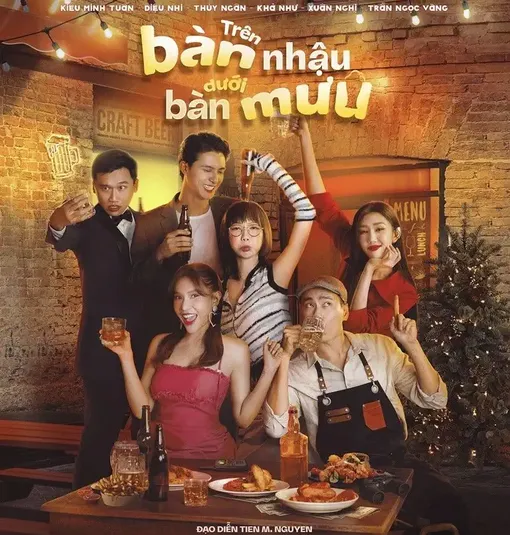 “Trên bàn nhậu dưới bàn mưu” - Hài hước, dễ xem