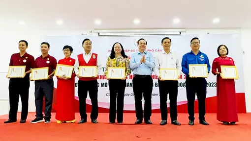 Tích cực vận động nguồn lực thực hiện tốt phong trào Tết Nhân ái Giáp Thìn và Lễ hội Xuân hồng năm 2024