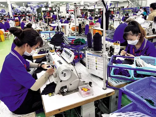 Hoạt động sản xuất công nghiệp duy trì đà tăng