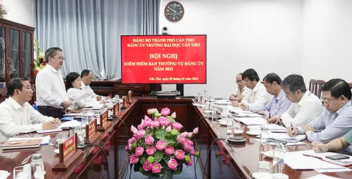 Hội nghị kiểm điểm tập thể lãnh đạo, quản lý Ban Thường vụ Đảng ủy Trường Đại học Cần Thơ, Sở Xây dựng, Sở Giao thông vận tải  thành phố